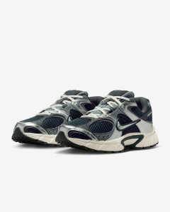 Кросівки Nike V5 RNR HQ7901-300