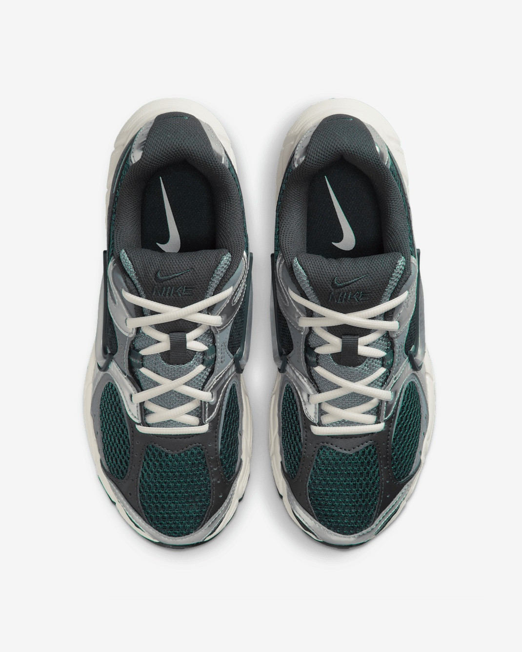 Кросівки Nike V5 RNR HQ7901-300