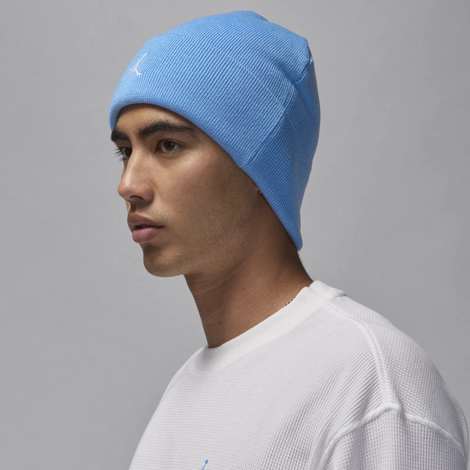 Шапка унісекс Air Jordan Peak Essential Beanie Light Blue FN4672-469
