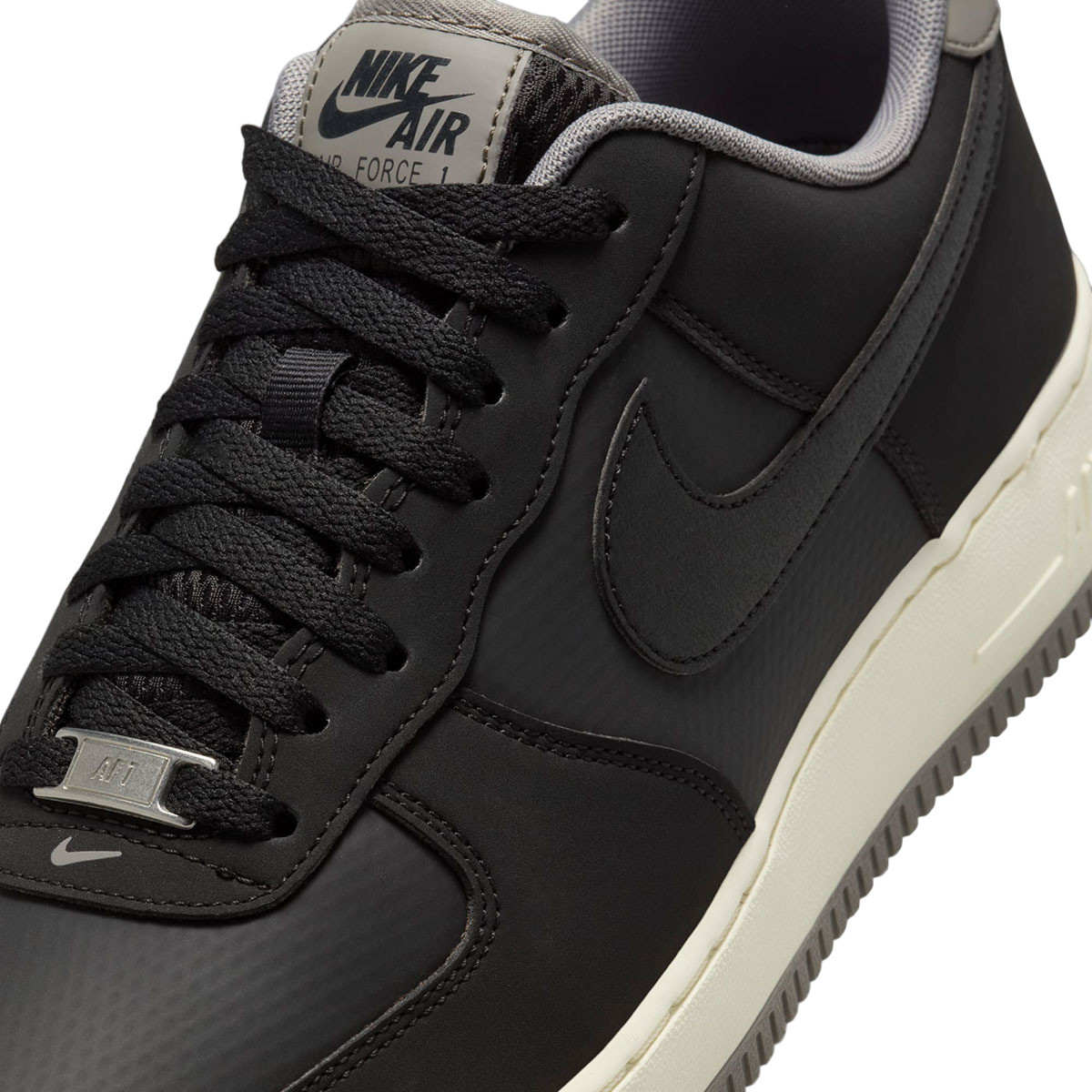 Кросівки AIR FORCE 1 07 LV8  Чол 7.5 FZ5225-001