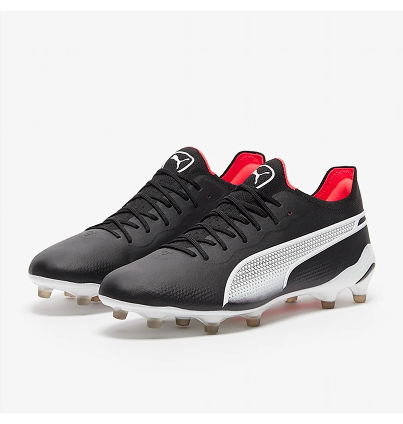 Бутси Puma KING ULTIMATE FG/AG 107563-01