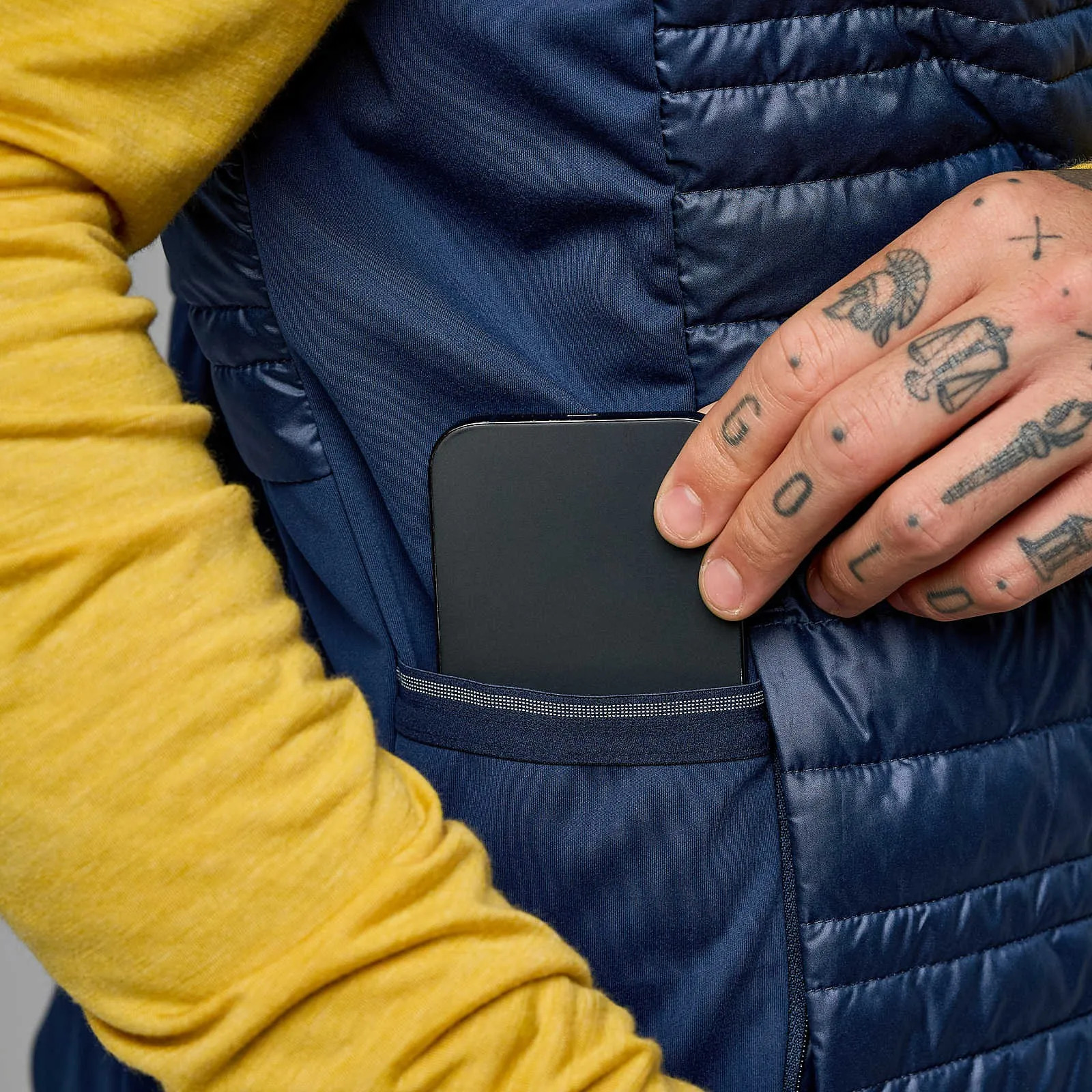 Жилетка Saucony HURRICANE INSULATED VEST SAM800402-NV