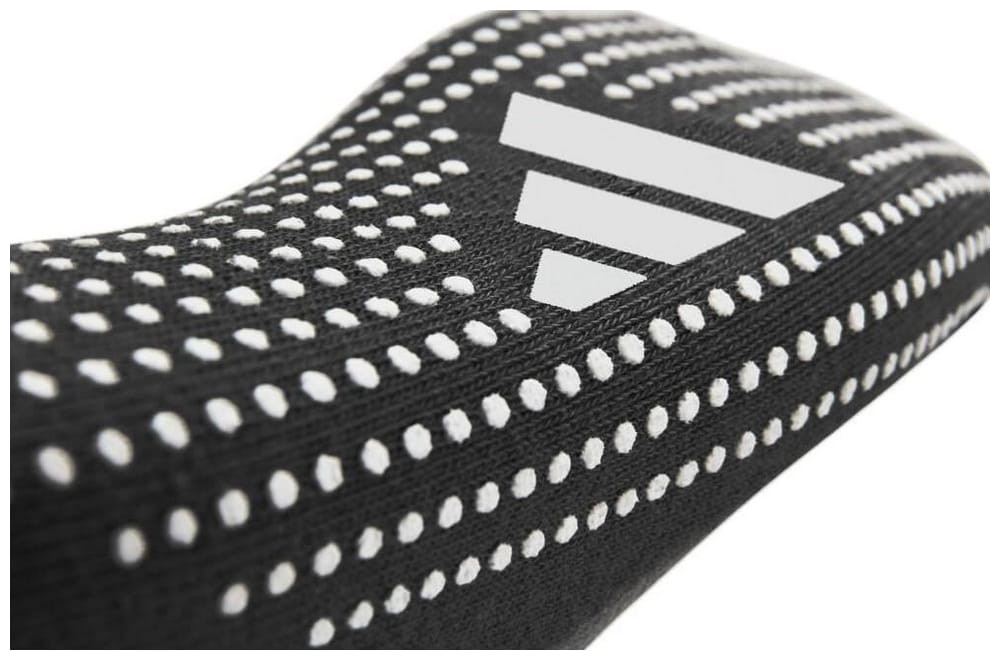 Шкарпетки для йоги Adidas Yoga Socks ADYG-30102BK-NL