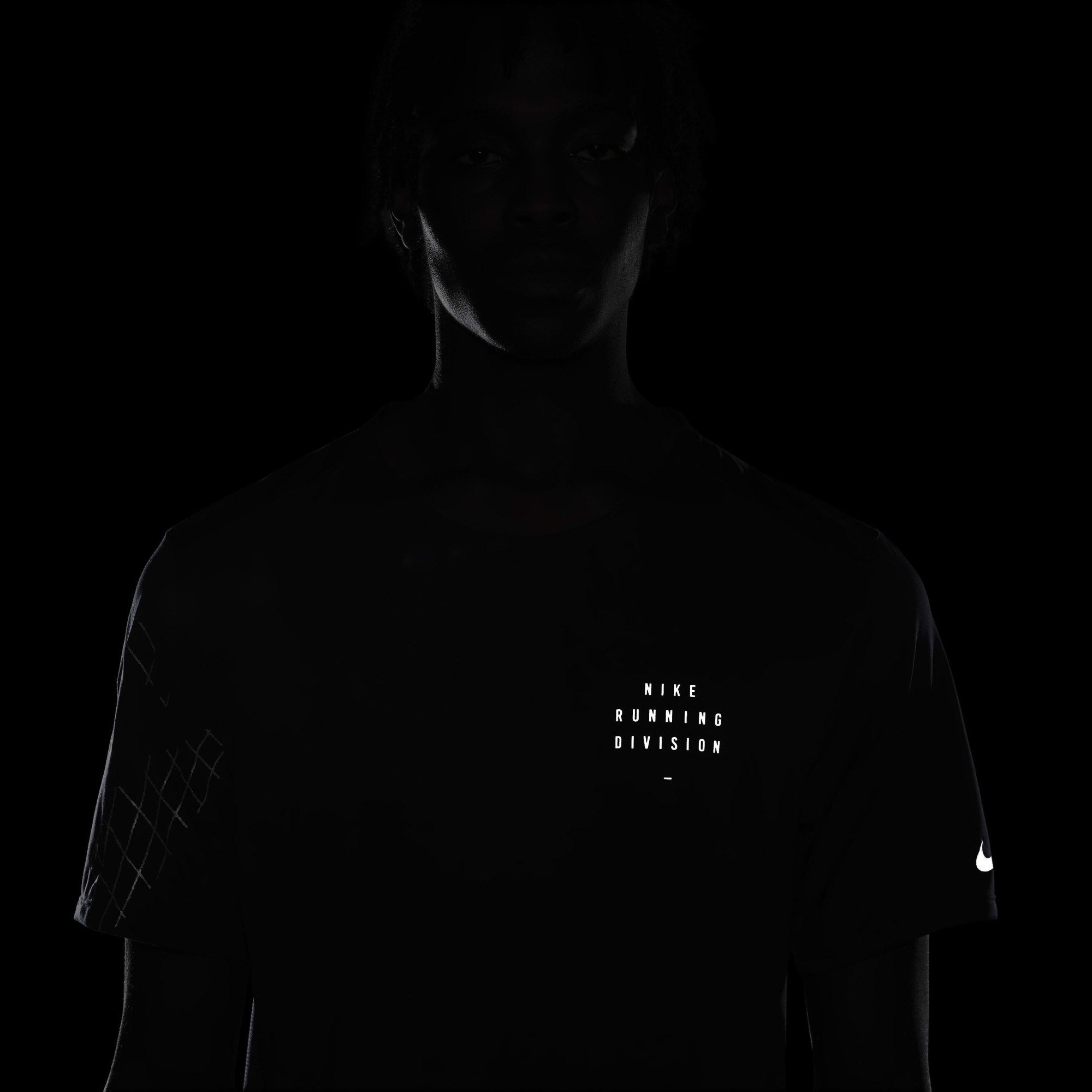 Футболка nike dri fit run division rise 365 DQ6545-410