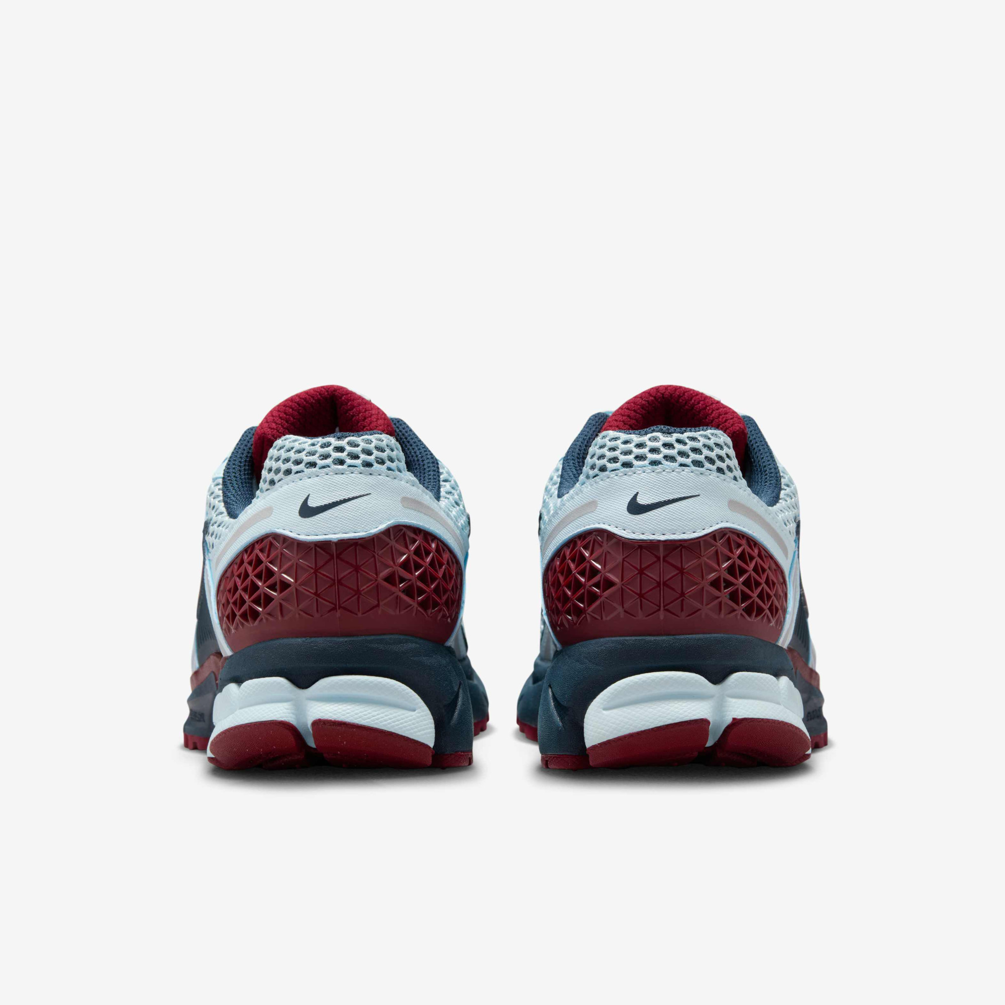 Кросівки жіночі Nike Zoom Vomero 5 Multi IB7700-400