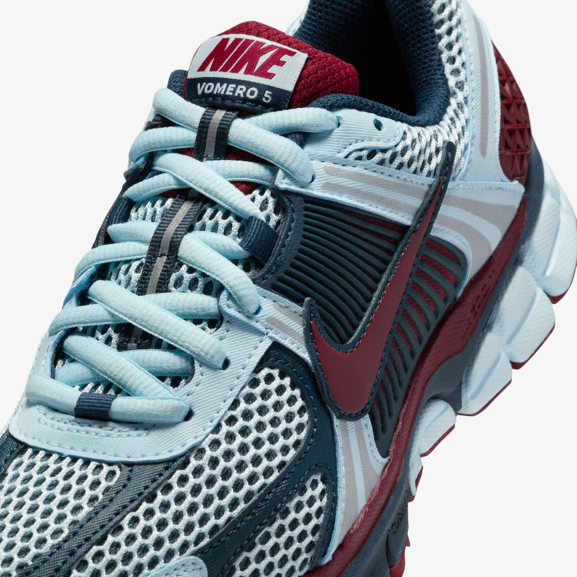 Кросівки жіночі Nike Zoom Vomero 5 Multi IB7700-400
