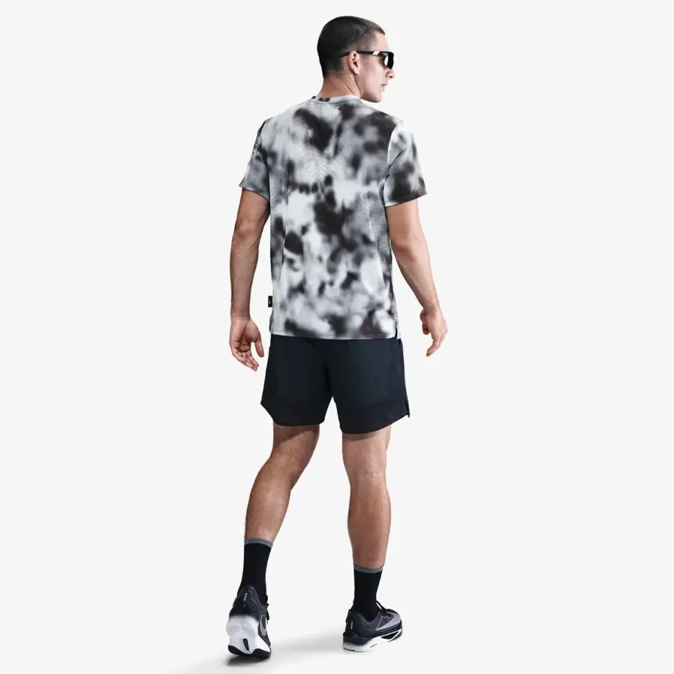 Футболка чоловіча Nike Dfadv Breathe Black/Grey HJ4148-010