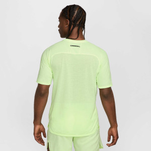 Футболка чоловіча Nike Dfadv Uv Solar Chase Green HJ3580-701