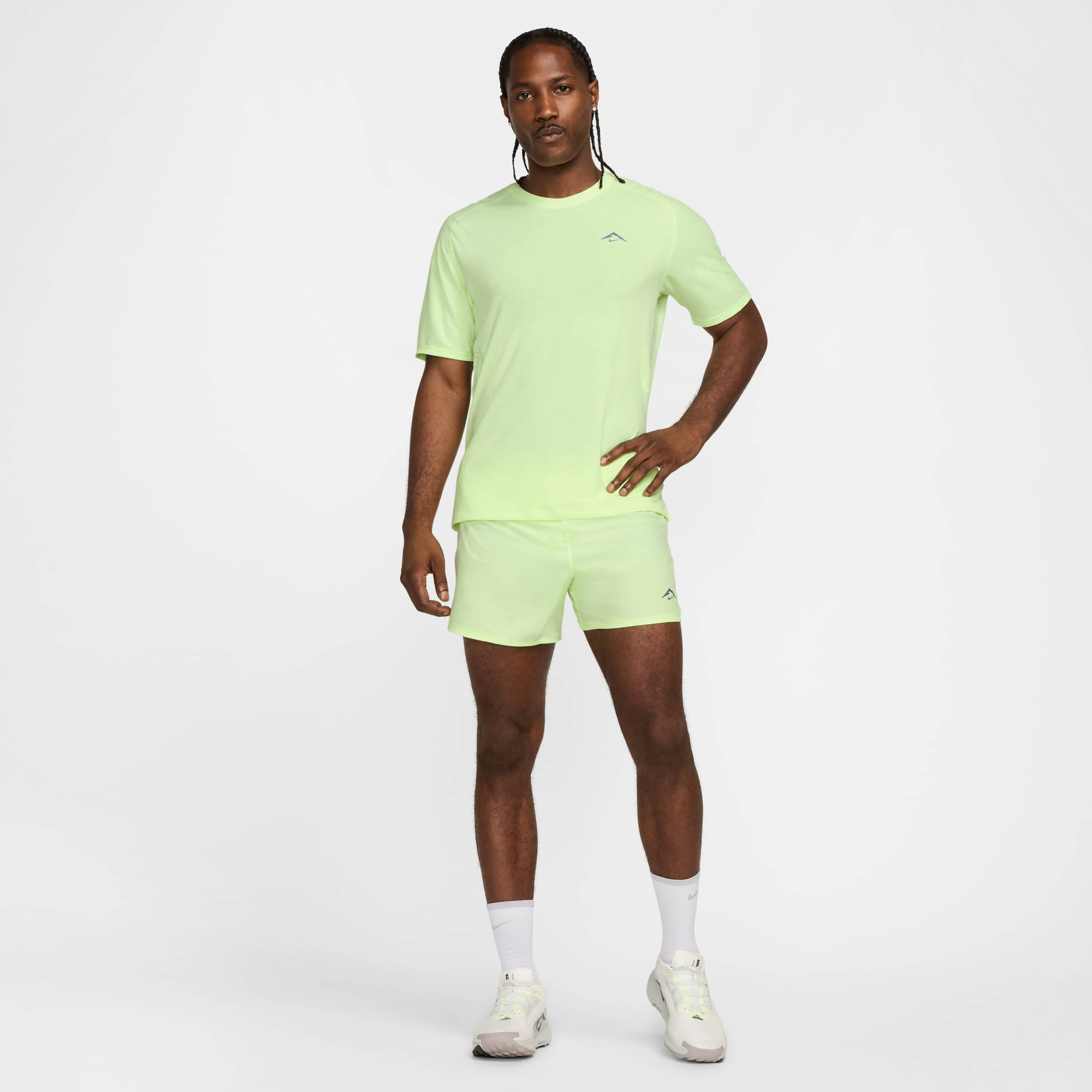 Футболка чоловіча Nike Dfadv Uv Solar Chase Green HJ3580-701