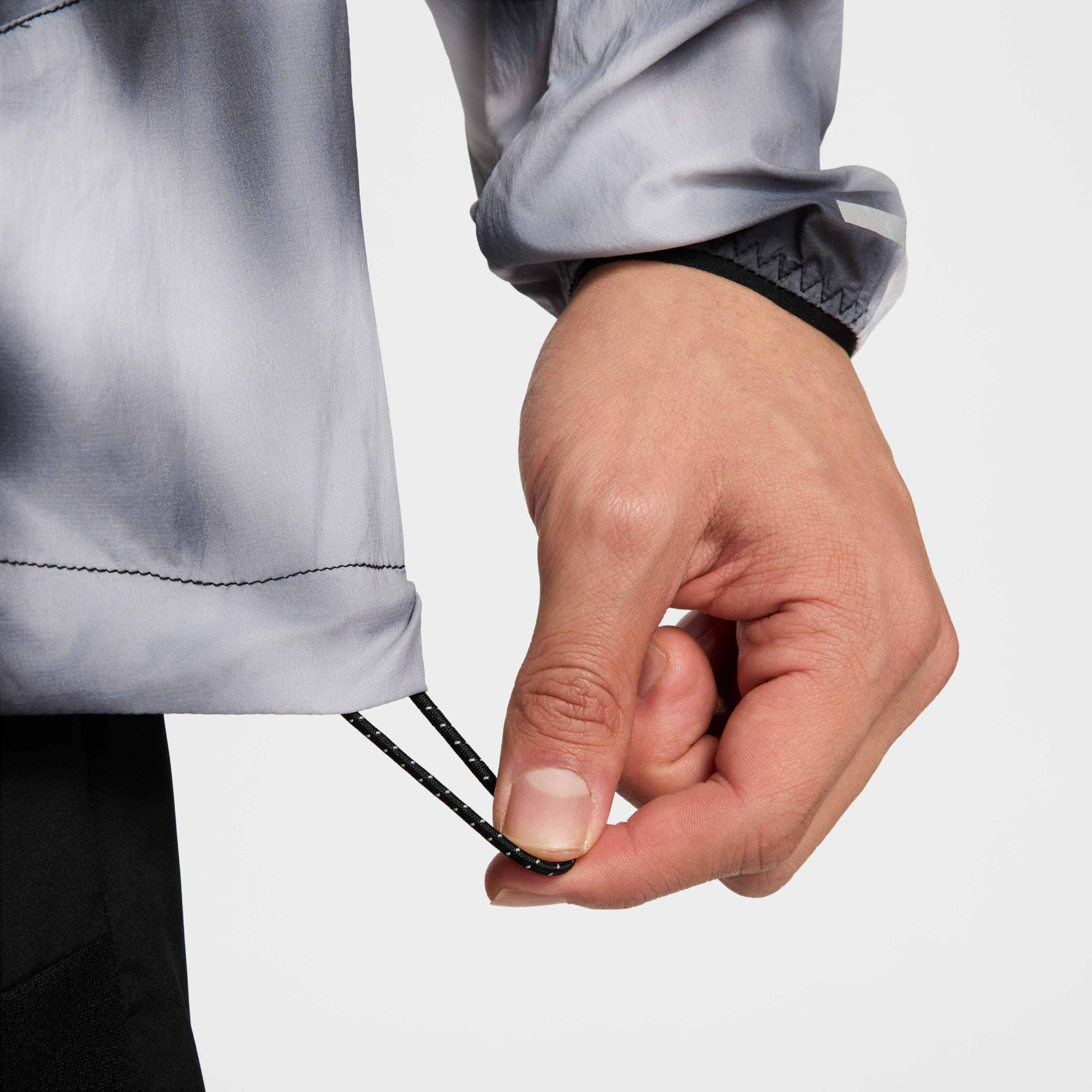 Вітровка чоловіча Nike Run Div Aop Multi HJ4142-010