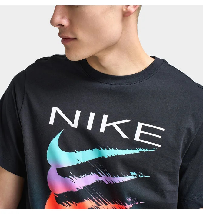 Футболка Nike Sportswear Triple Swoosh Black T-shirt HQ8094-010