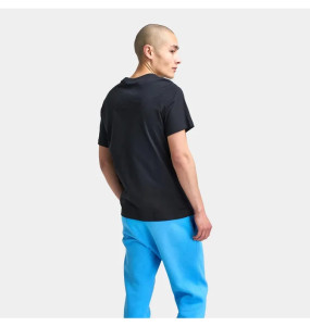 Футболка Nike Sportswear Triple Swoosh Black T-shirt HQ8094-010