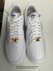 Кросівки Nike WMNS AIR FORCE 1 LX (Клас А) DZ2709-100-R