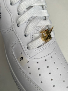 Кросівки Nike WMNS AIR FORCE 1 LX (Клас А) DZ2709-100-R