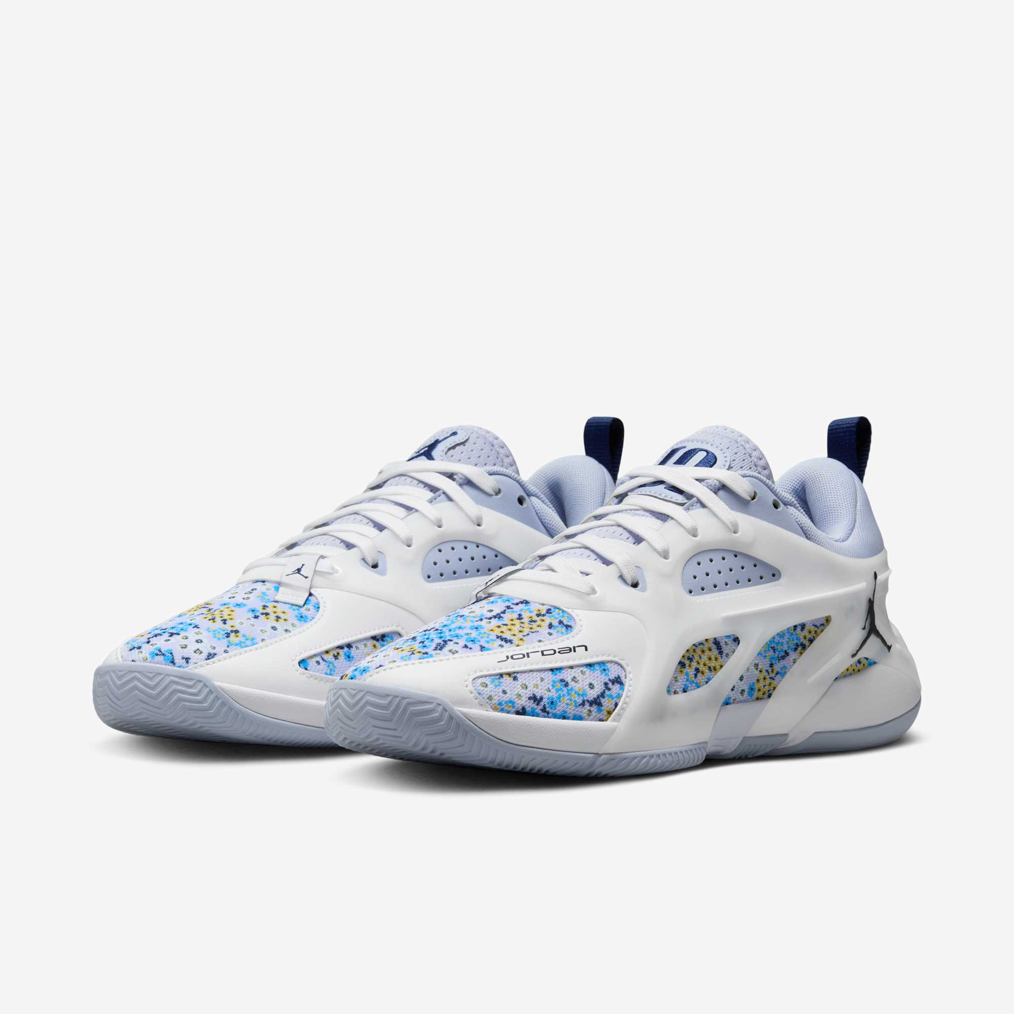 Кросівки WMNS JORDAN HEIR SERIES FZ2471-004