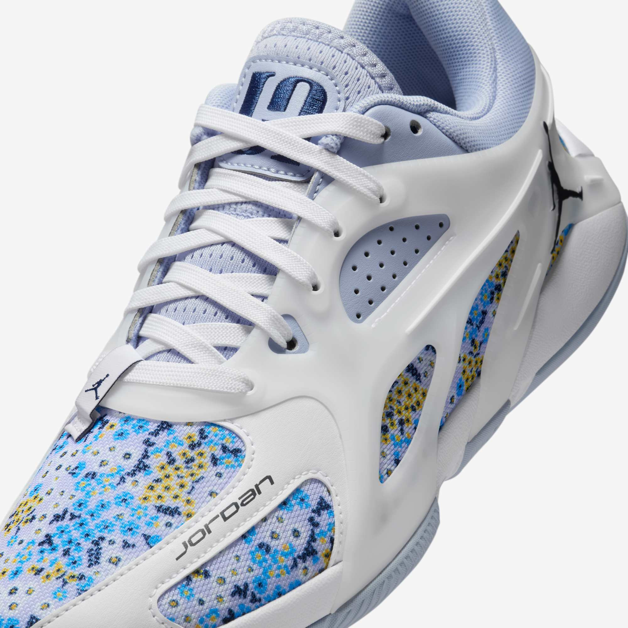 Кросівки WMNS JORDAN HEIR SERIES FZ2471-004