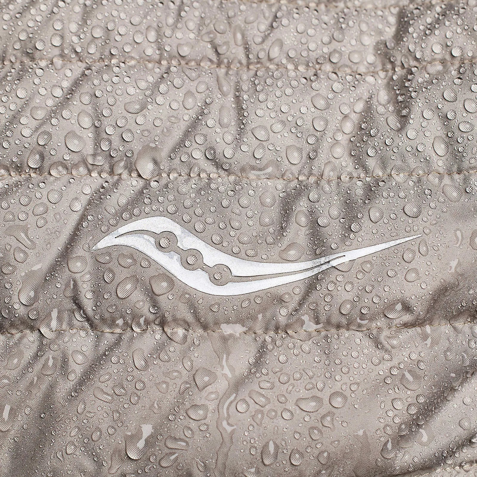 Жилетка Saucony HURRICANE INSULATED VEST SAM800402-RI