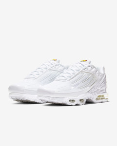 Кросівки Nike AIR MAX PLUS III CW1417-100