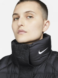 Парка жіноча Nike Sportswear Essential Black FB7670-010