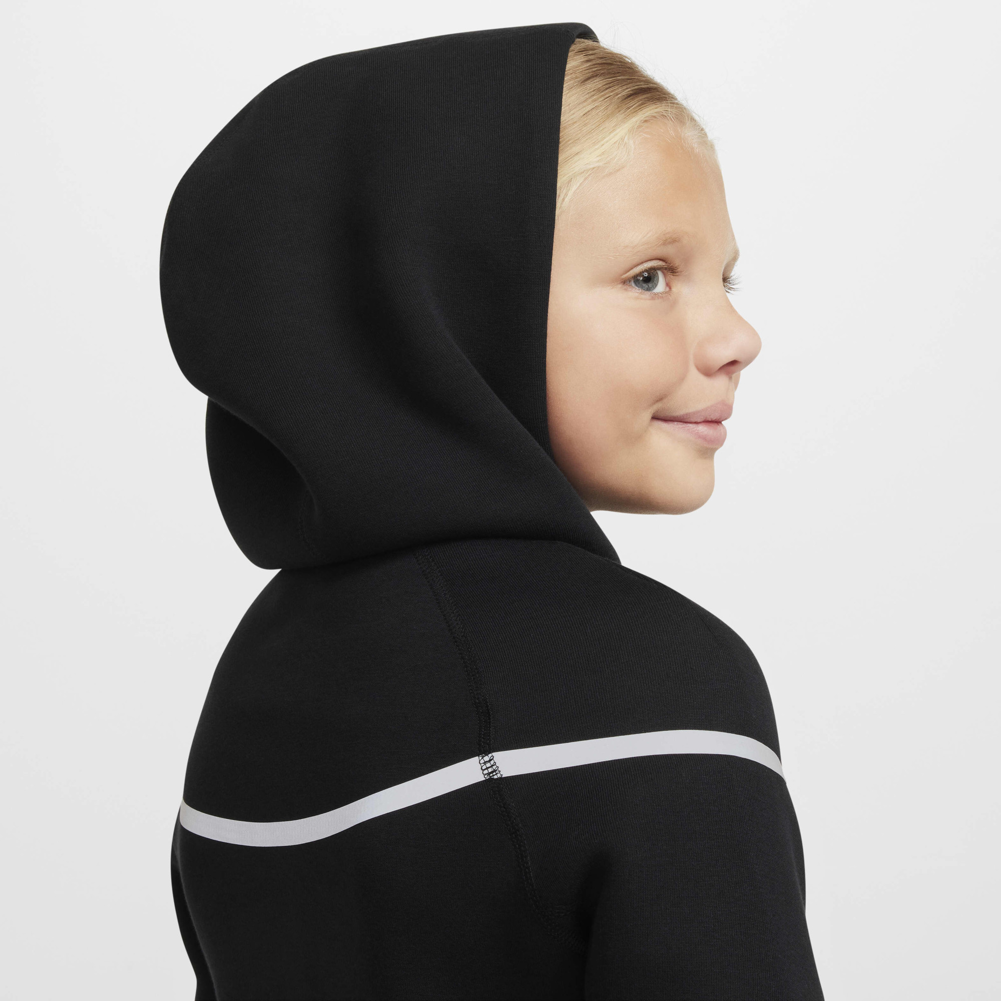 Толстовка дитяча Nike B Nsw Tch Flc Ssnl Tf+ Wr Fz Black FZ5433-010