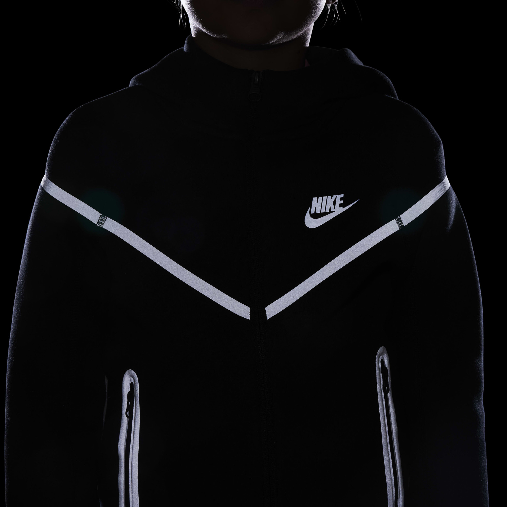 Толстовка дитяча Nike B Nsw Tch Flc Ssnl Tf+ Wr Fz Black FZ5433-010