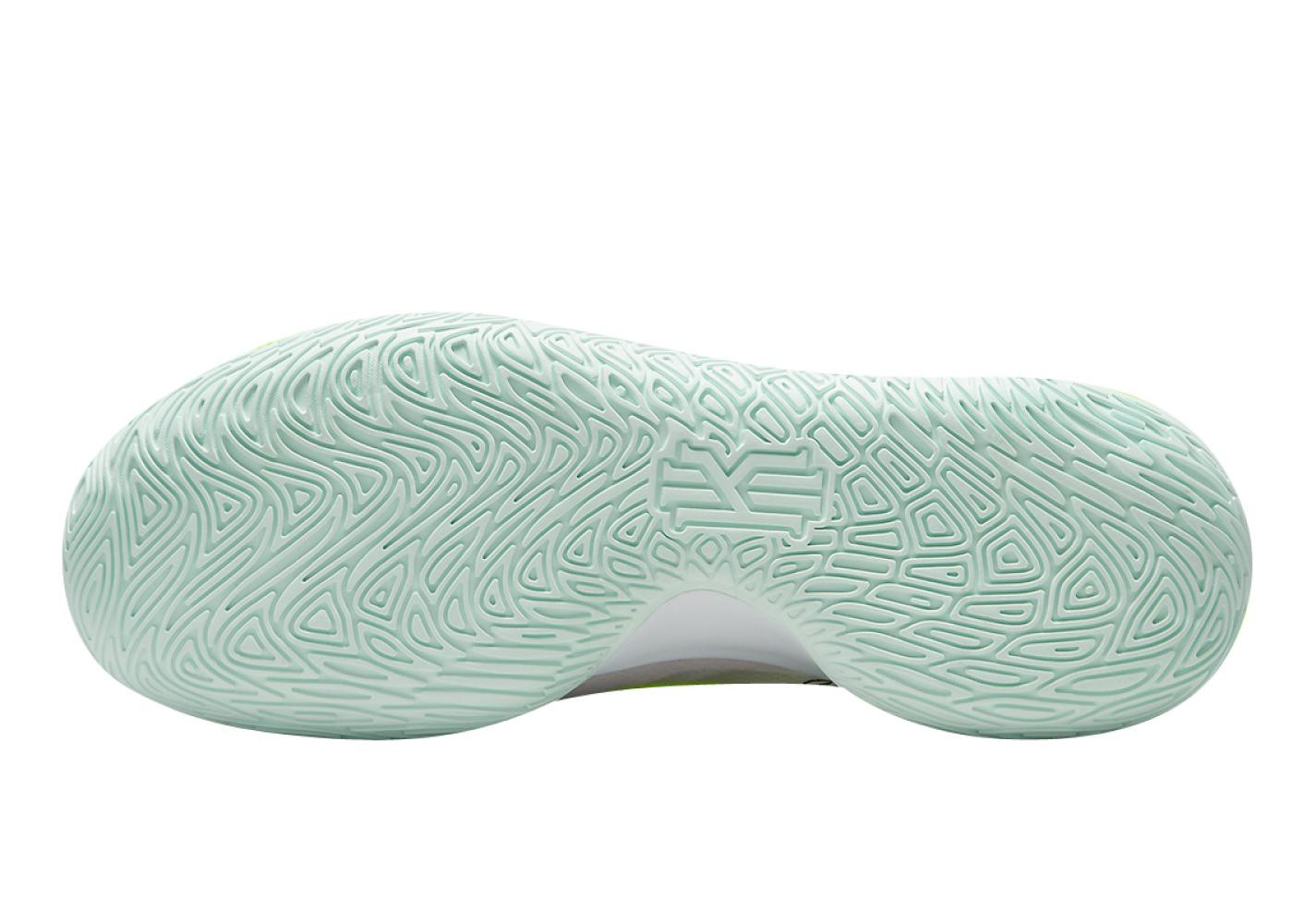 Кросівки CZ4100-101 Nike CZ4100-101