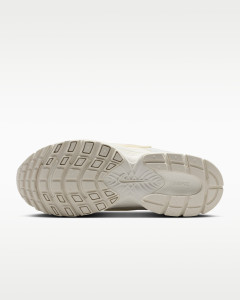Кросівки Nike W V5 RNR IQ0276-030
