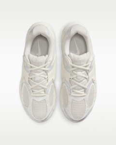Кросівки Nike W V5 RNR IQ0276-030