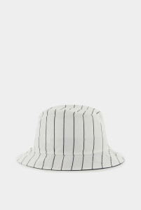 Панама 47 Brand NEW YORK YANKEES PINSTRIPED (Клас А) B-PINSD17PTF-NY-R