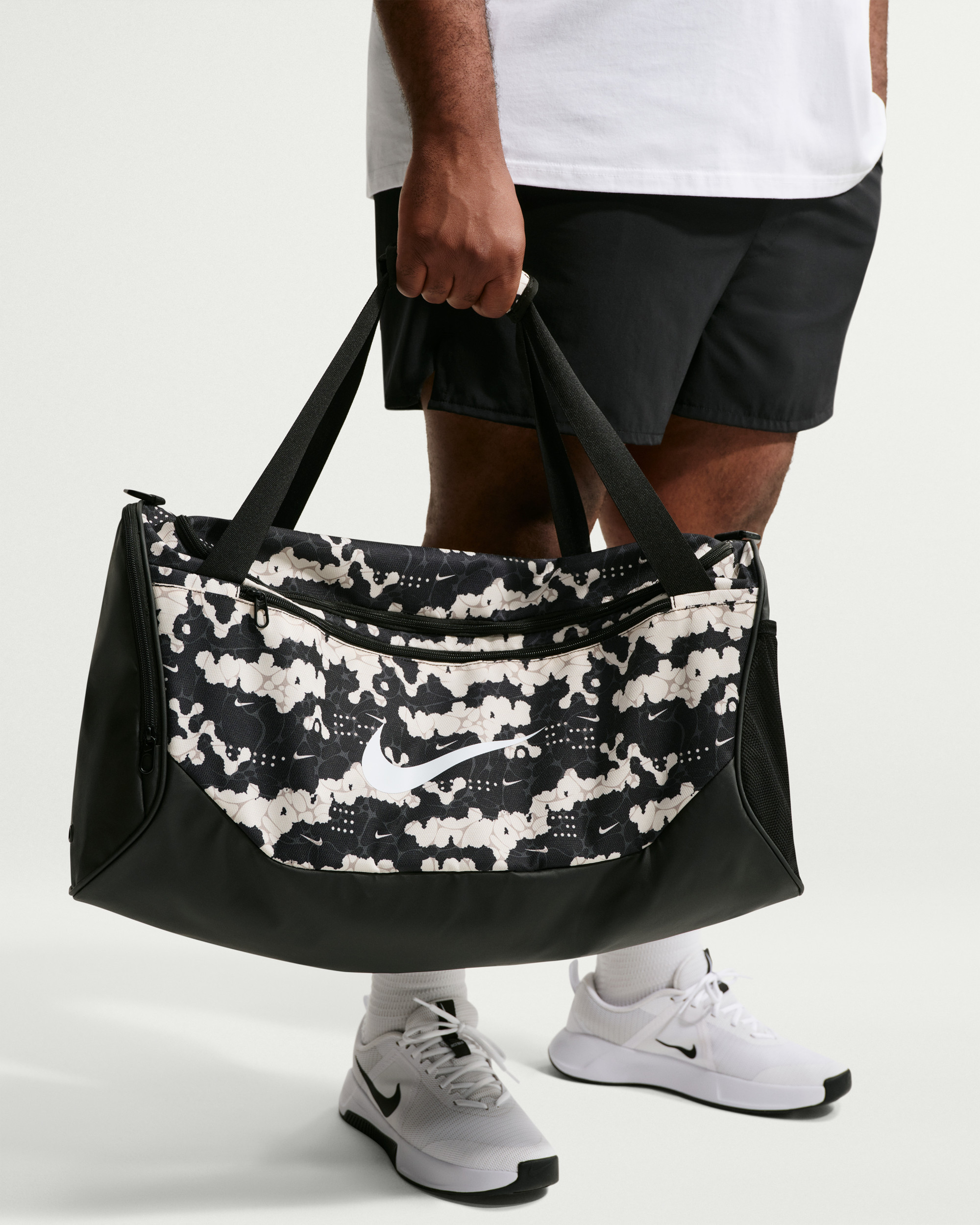 Сумка Nike BRSLA M DUFF - X AOP SU26 IH7849-103