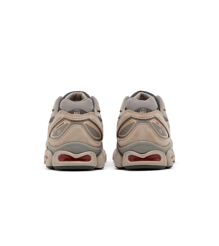 Кросівки Asics Gel-Nimbus 9 1201A584-021