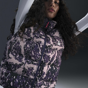 Жилетка W Nike ACG Therma-Fit ADV Lunar Lake Puffer Vest Purple FV7331-573