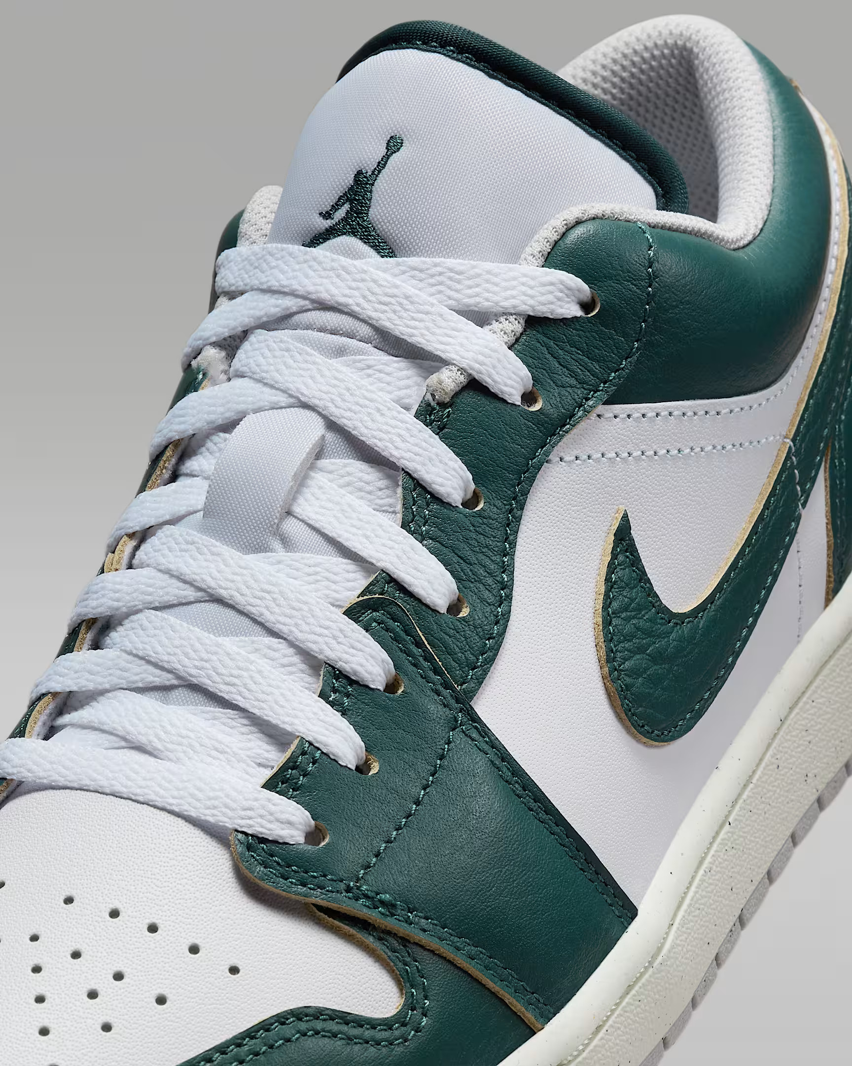 Кросівки Air Jordan 1 Retro Low Se Green/Whiten FQ7687-300