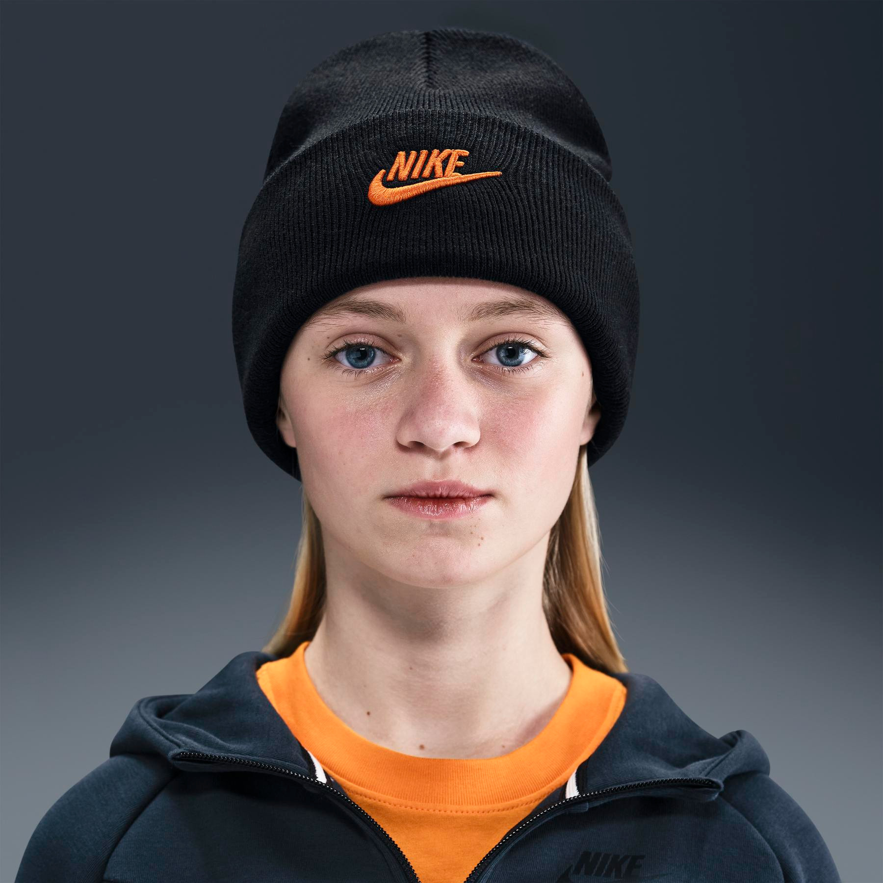 Шапка Nike K PEAK BEANIE TC FUT HF5498-011