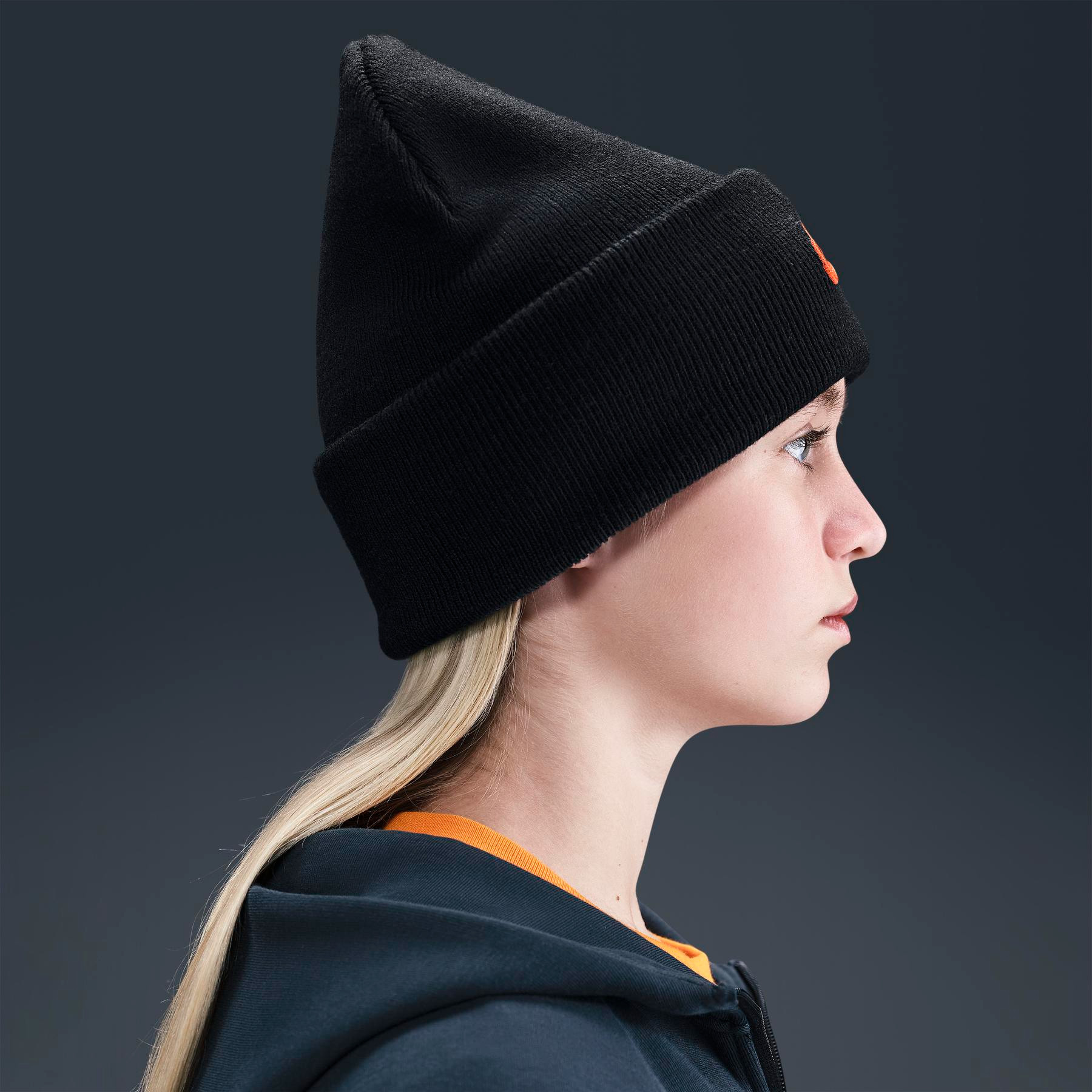 Шапка Nike K PEAK BEANIE TC FUT HF5498-011