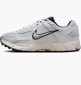 Кросівки Nike Zoom Vomero 5 FN6742-002