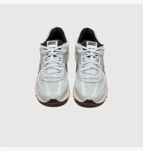 Кросівки Nike Zoom Vomero 5 FN6742-002