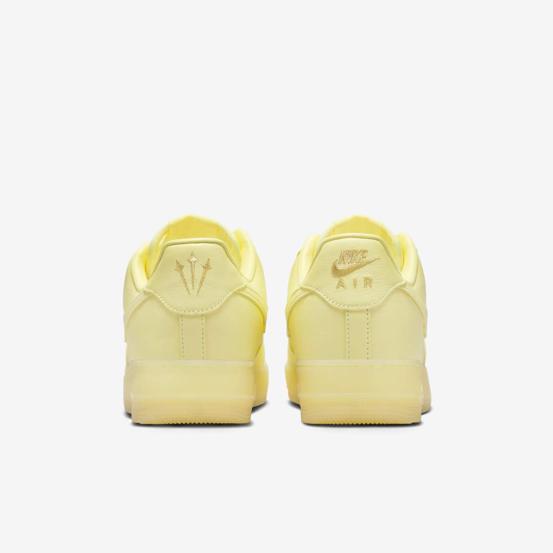 Кросівки Nike AIR FORCE 1 LOW SP CZ8065-800