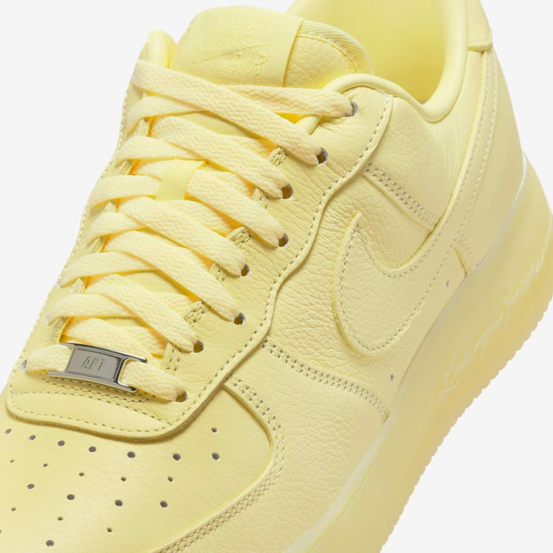 Кросівки Nike AIR FORCE 1 LOW SP CZ8065-800