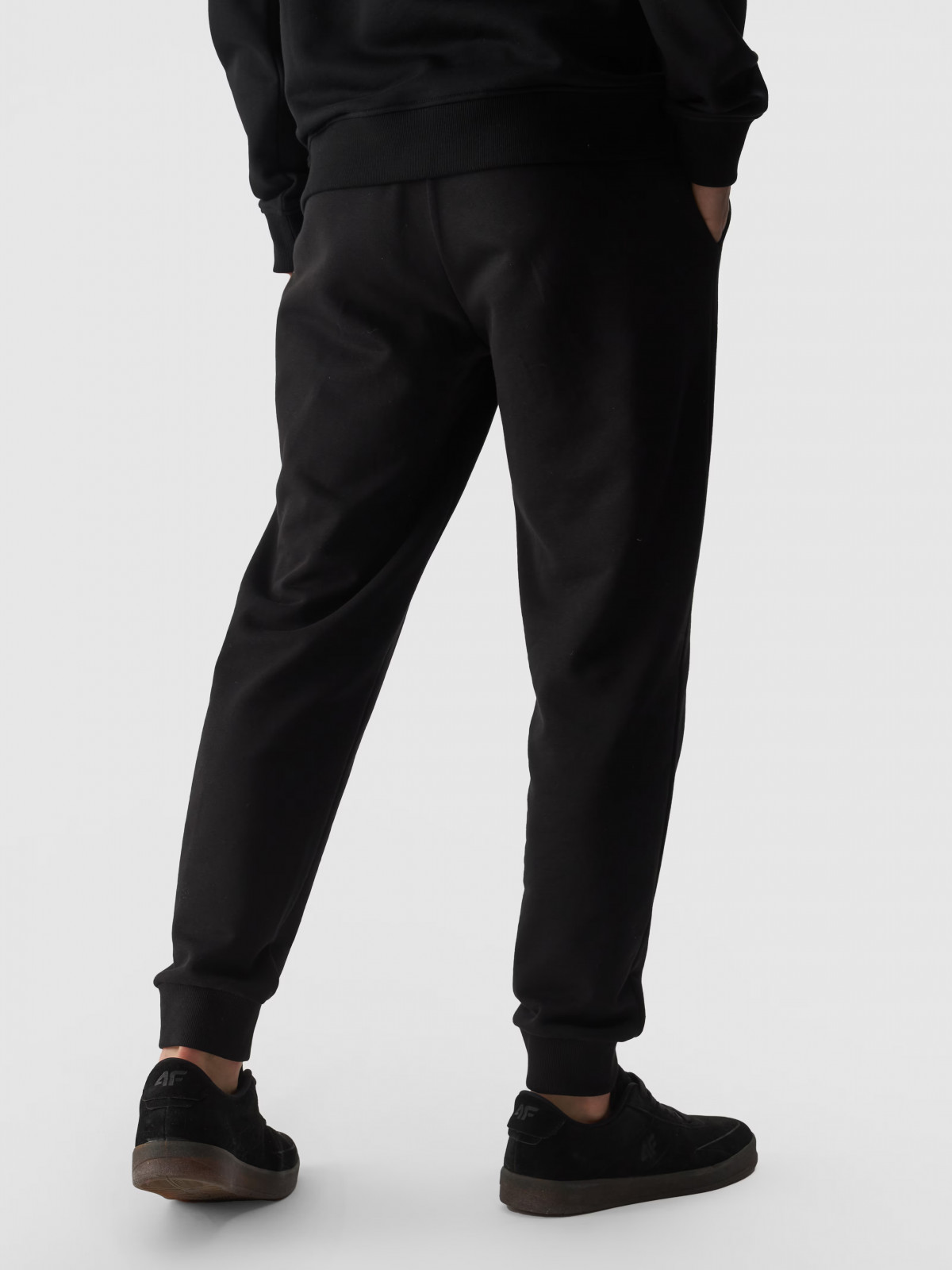 Штани спортивні TROUSERS CAS M0943 4FWMM00TTROM0943-20S 4F S Чорний 4FWMM00TTROM0943-20S