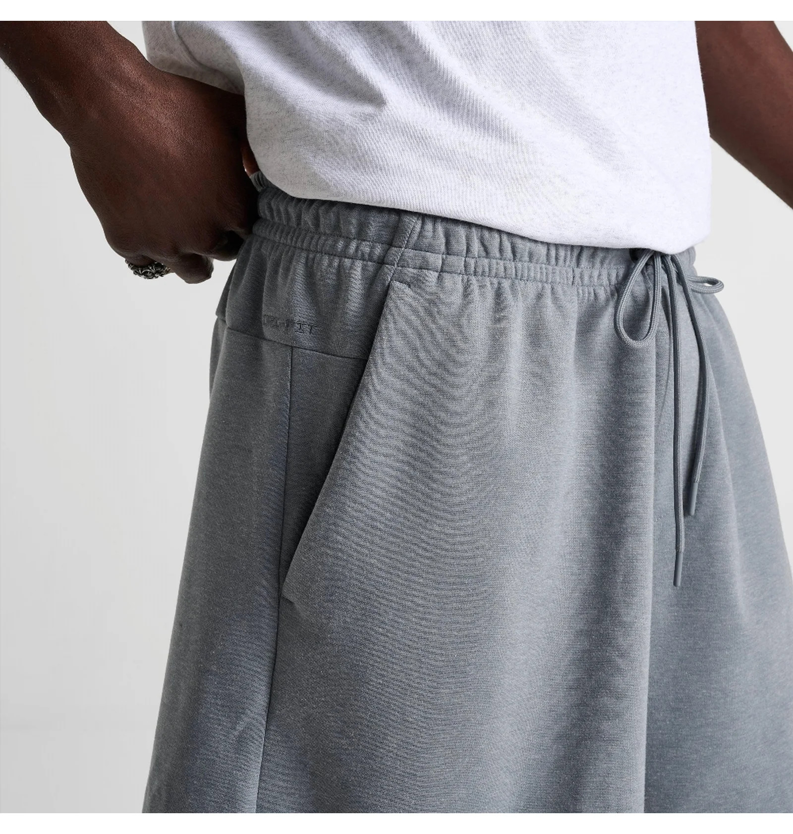 Шорти чоловічі Nike Primary Dri-Fit Uv Unlined 7 Versatile Shorts Grey FZ0961-065