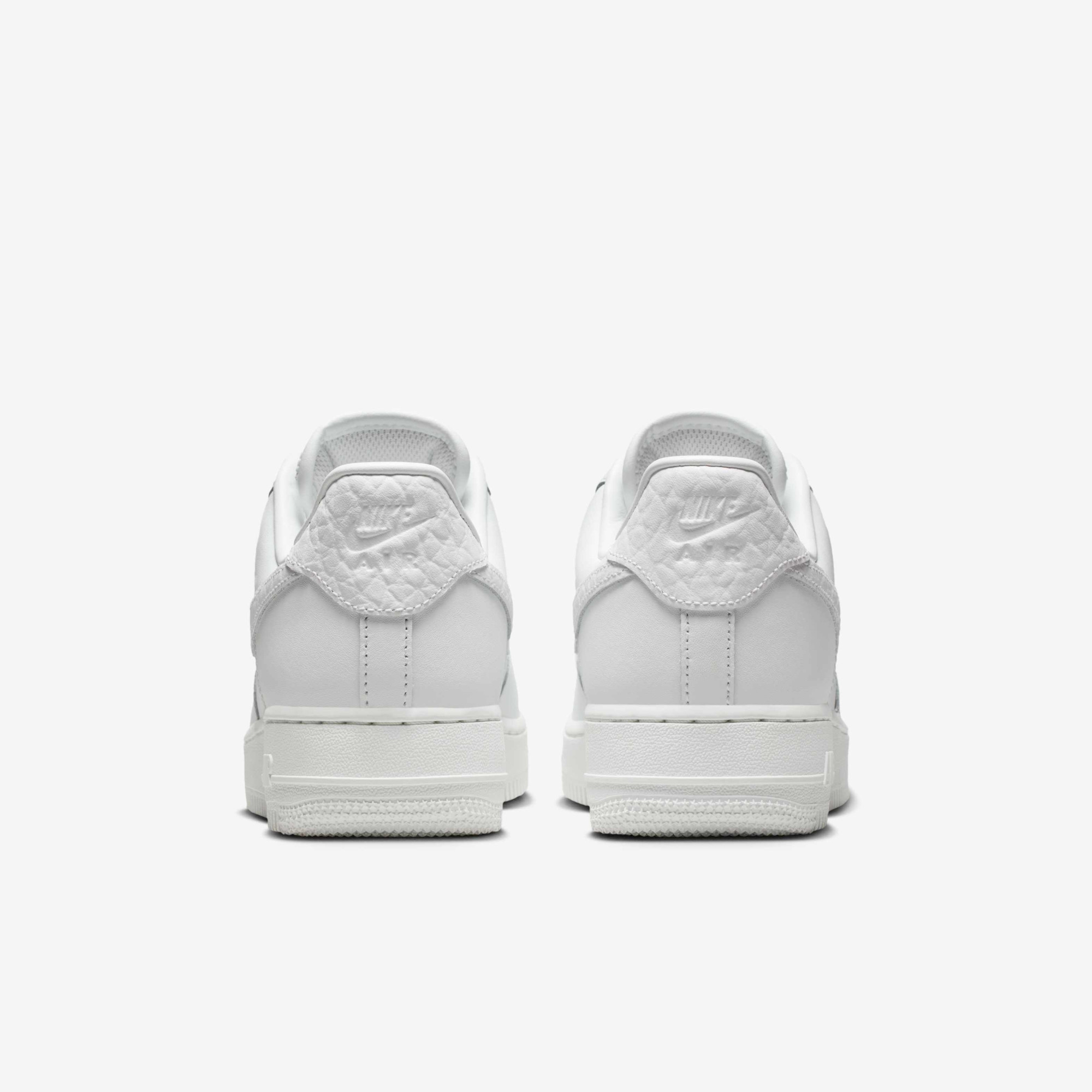Кросівки жіночі Nike Air Force 1 '07 Low (IM6485-121) IM6485-121