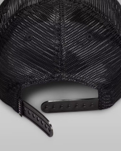 Бейсболка Jordan Big Kids' Foam Trucker Hat 8/20 9A0940-023