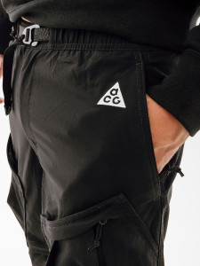 Штани Nike M ACG SMITH SUMMIT CRG PNT DN3943-010