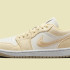 Кросівки Жіночі Air Jordan 1 Low Se Beige/white FN3722-701
