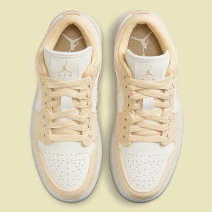 Кросівки Жіночі Air Jordan 1 Low Se Beige/white FN3722-701