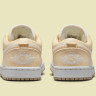 Кросівки Жіночі Air Jordan 1 Low Se Beige/white FN3722-701