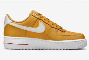 Кросівки Nike Air Force 1 07 Se Yellow DQ7582-700