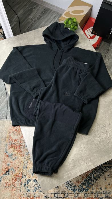 Костюм спортивний Nike polar fleece winterized FB8384-010_FB8388-010