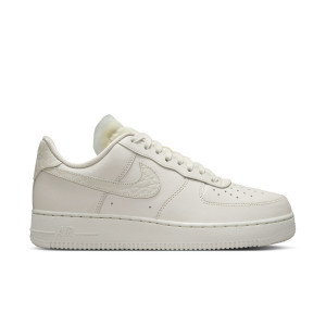 Кросівки Nike WMNS AIR FORCE 1 LO PRM DN5463-001